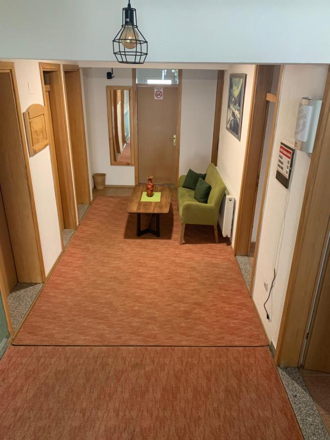 Restoran&Motel And Apartmants Lovacka Prica Tesanj エクステリア 写真
