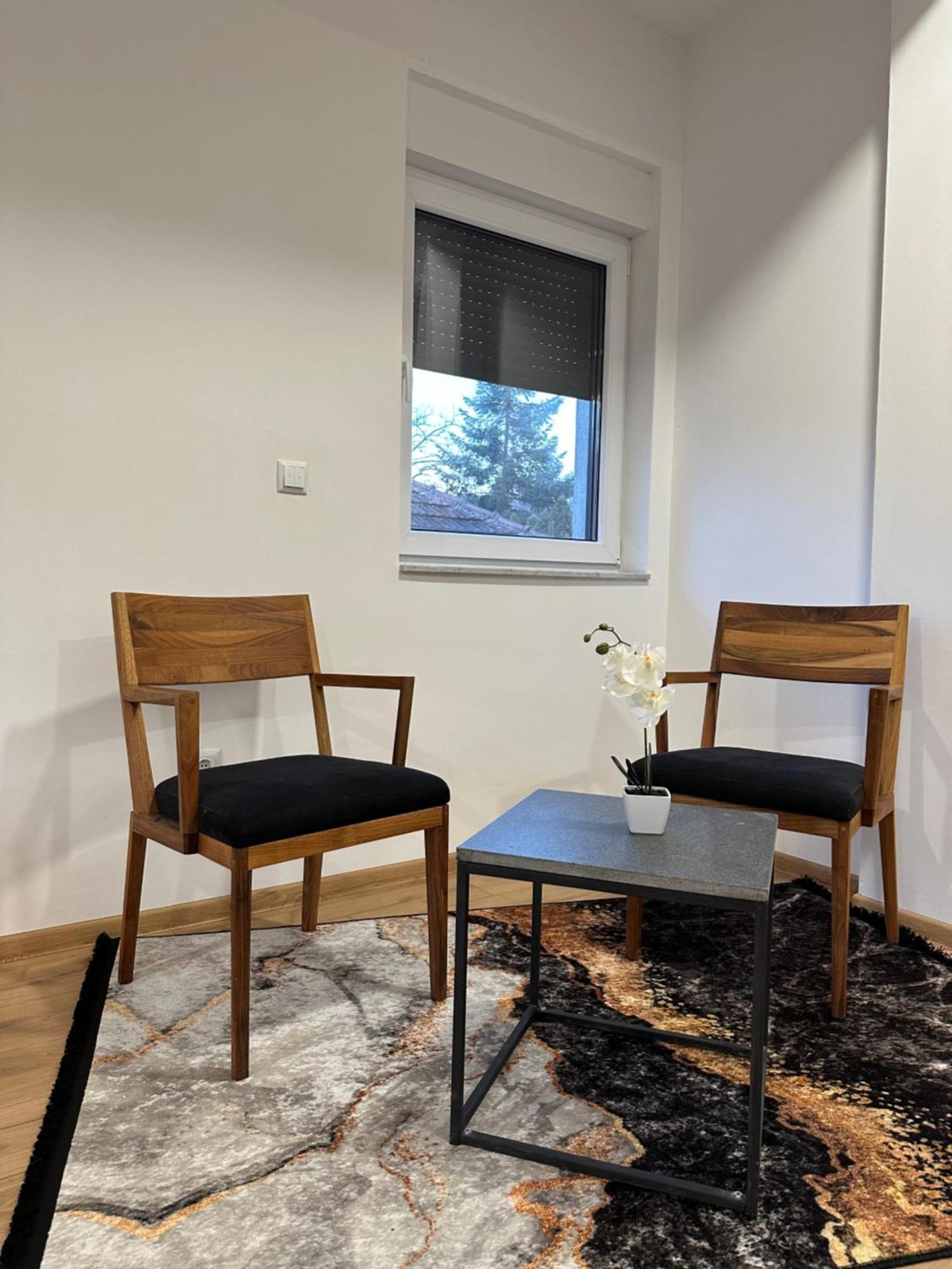 Restoran&Motel And Apartmants Lovacka Prica Tesanj エクステリア 写真