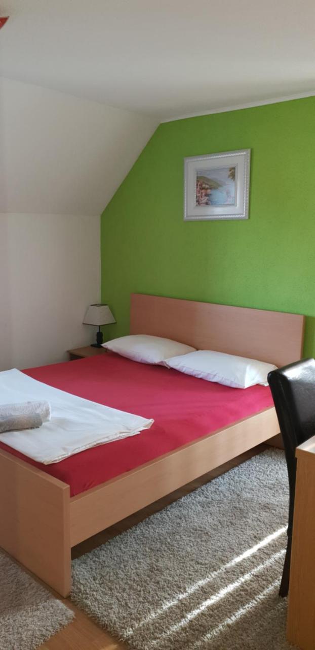 Restoran&Motel And Apartmants Lovacka Prica Tesanj エクステリア 写真