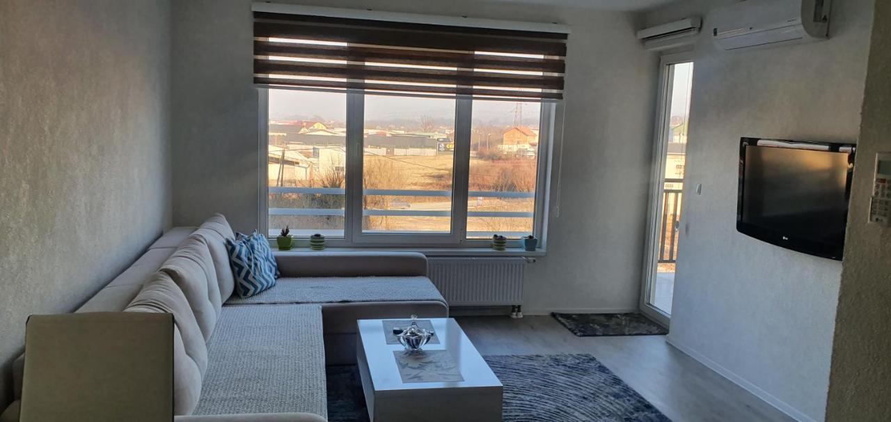 Restoran&Motel And Apartmants Lovacka Prica Tesanj エクステリア 写真